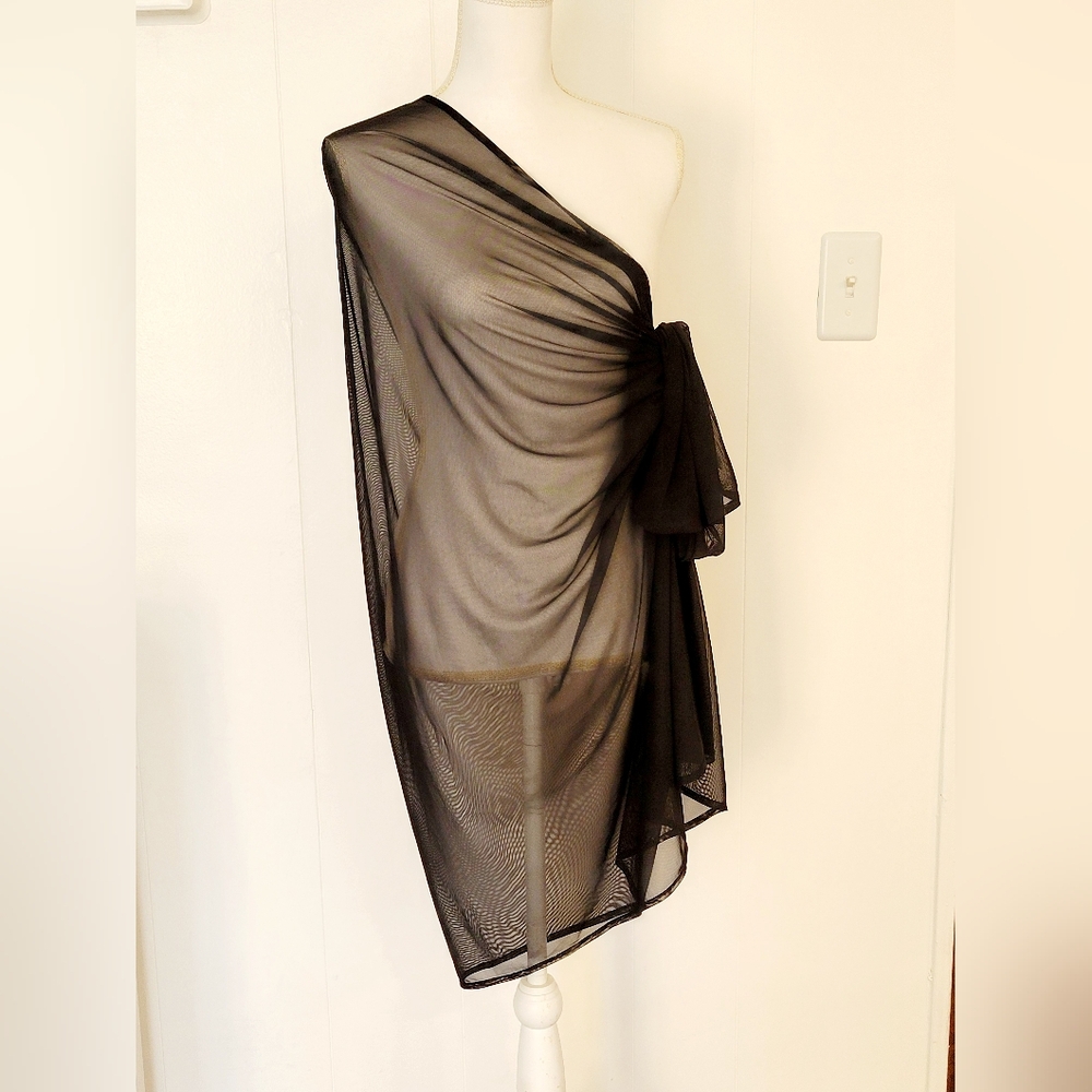 Shapemint Multi Use Sarong